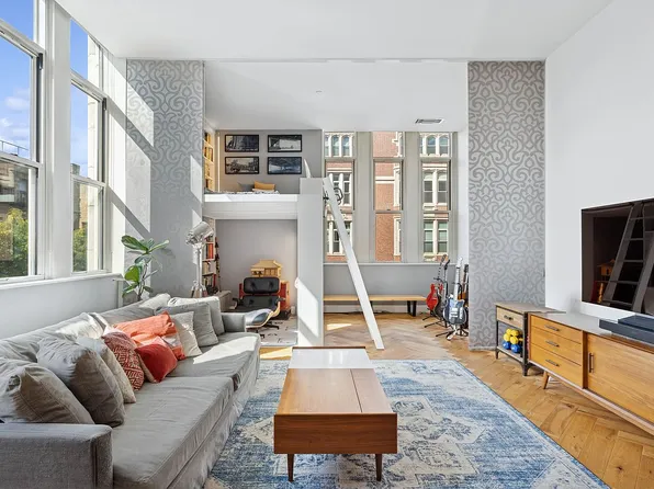 220 W 148th St #3K, New York, NY 10039