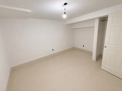 2360 Saint Raymond Ave #BASEMENT Photo 1