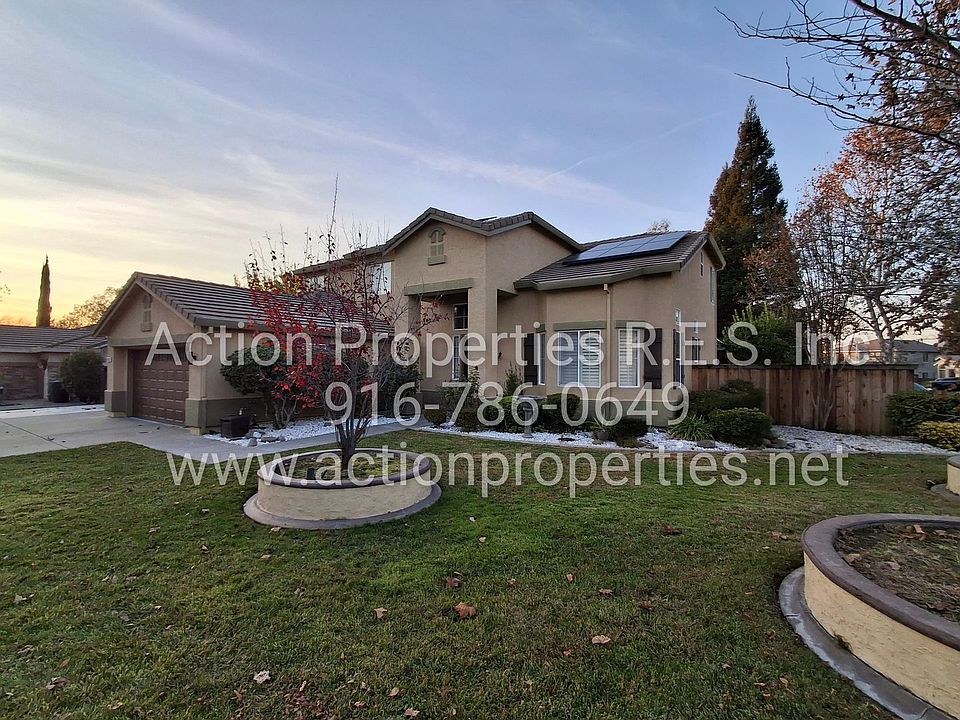 1st image of 373 Caldarella Cir