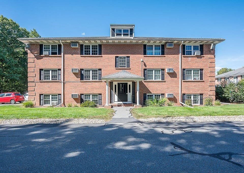 1st image of 75 Leonard Rd Unit 75