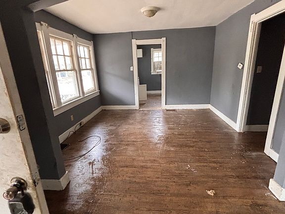 4th image of 328 N 18th St