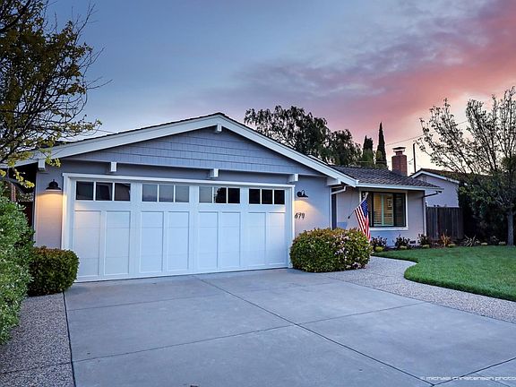 3rd image of 479 Paiute Ln