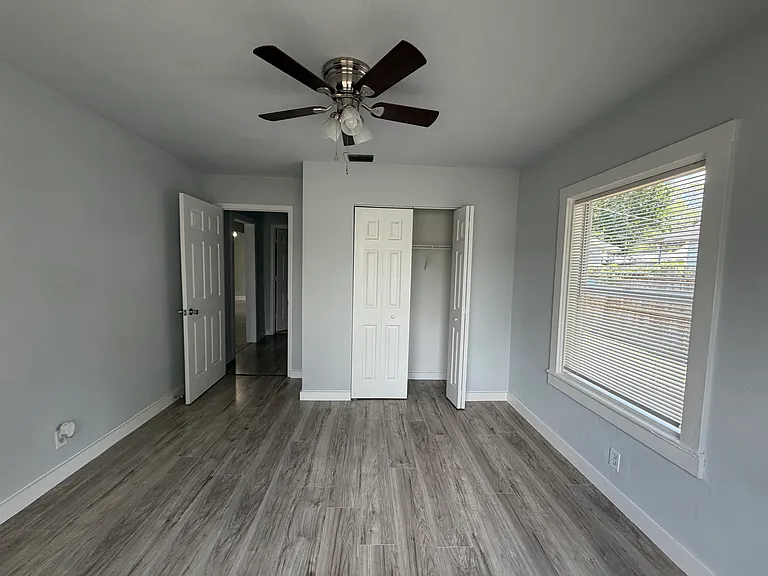 201 E Palm St — Photo 13