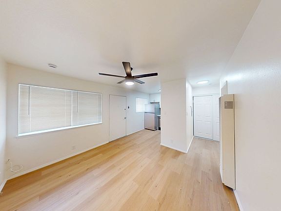 4th image of 1520 Castro St APT 7
