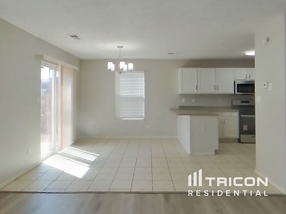 3rd image of 6208 Picture Rock Pl NW