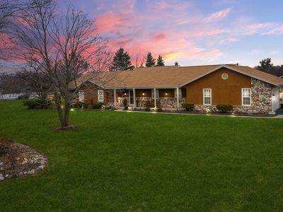 N70W28918 Vernon Dr, Hartland, WI, 53029