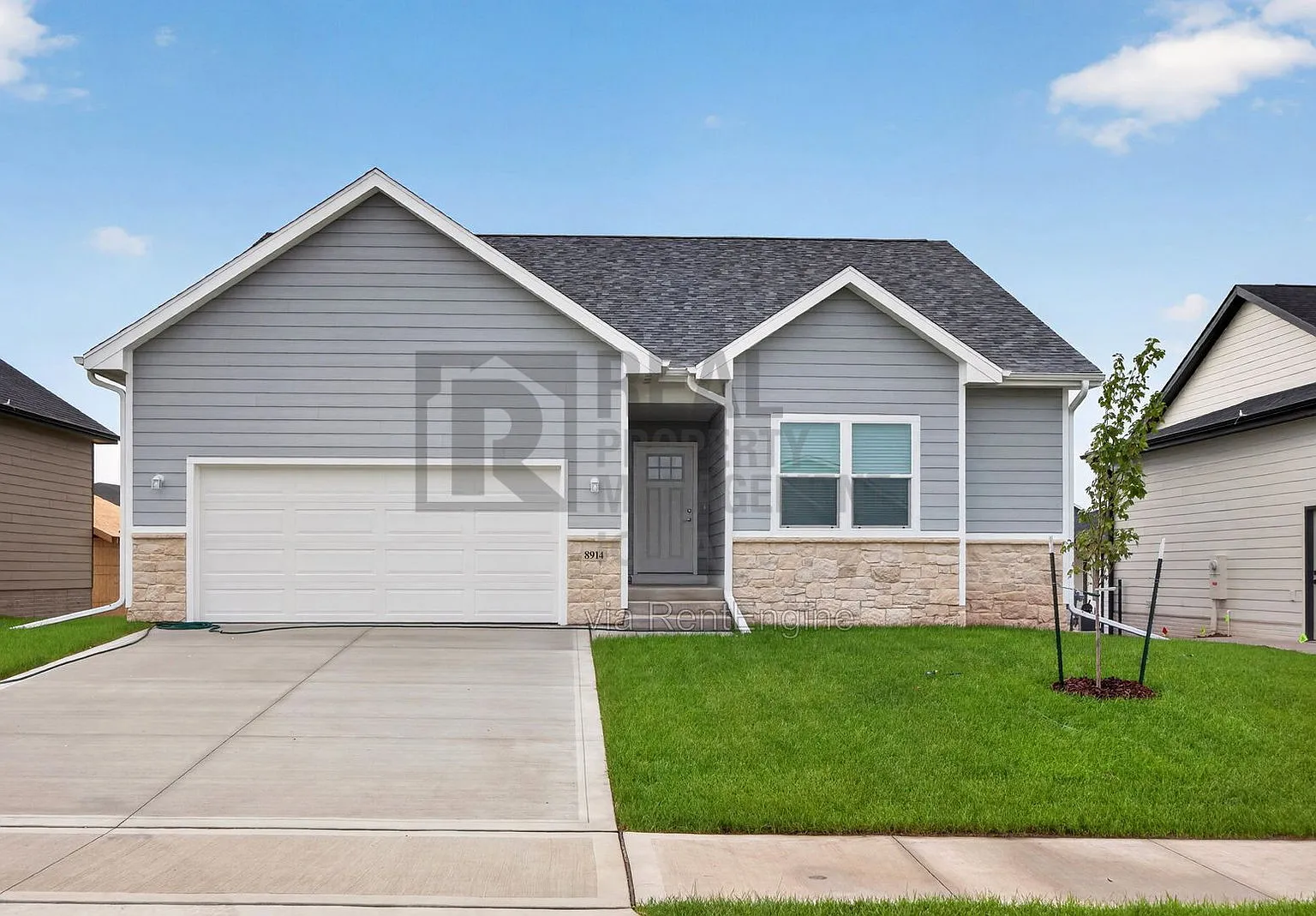 4 bed, 3.0 bath, 2200 sqft, $2,895 — Photo 1