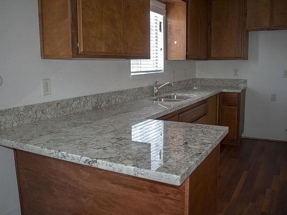 3rd image of 726 Asbury Ct