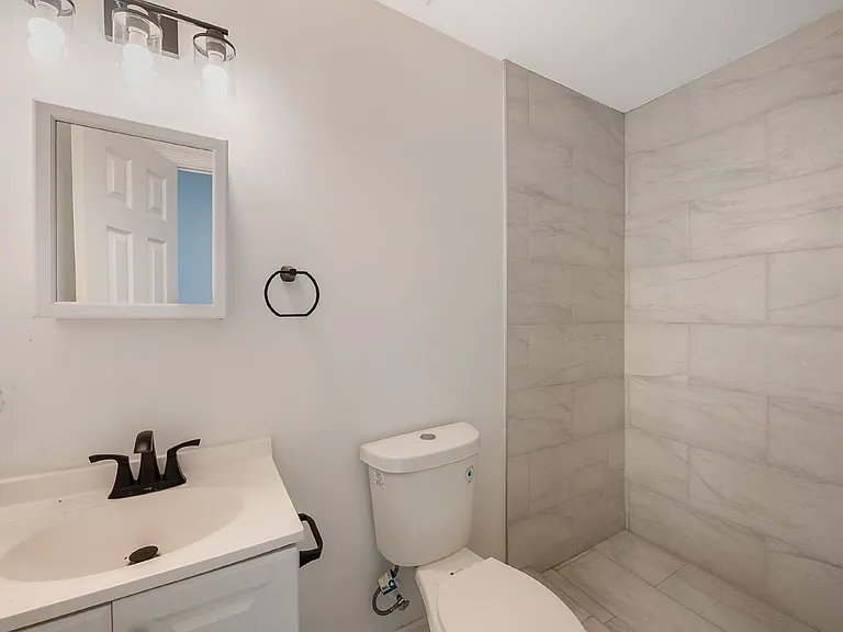 114 N Guthrie Ave — Photo 14