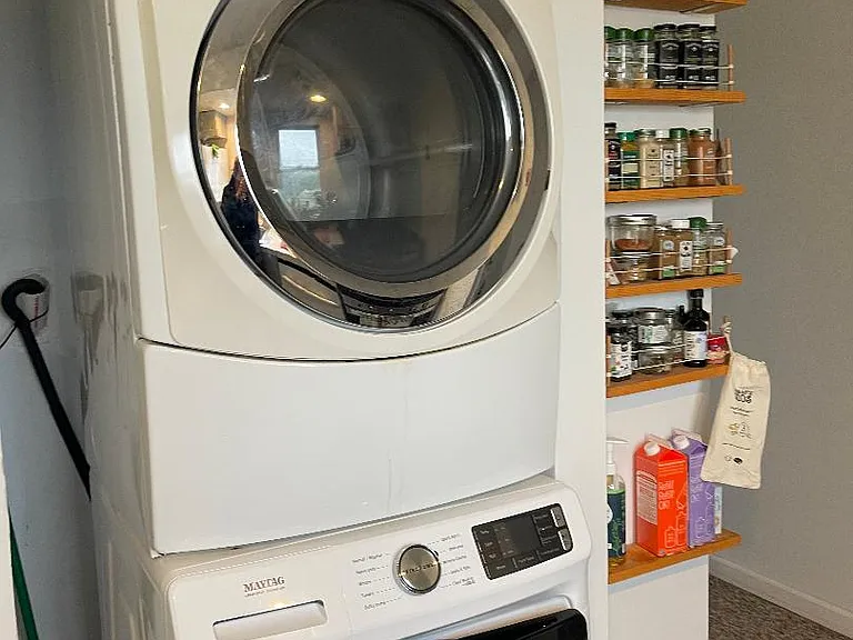 420 W Fulton St — Photo 10