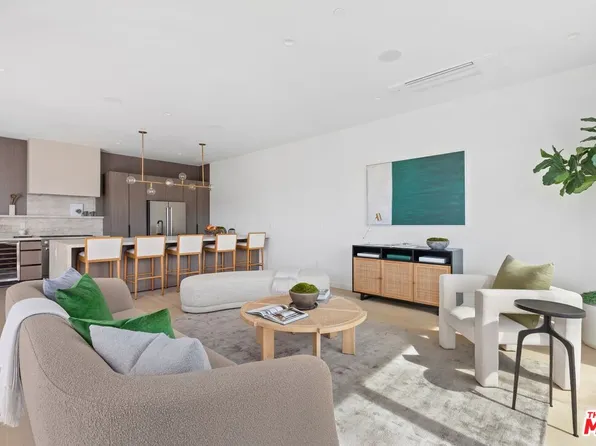 1416 1/2 N Mohawk St, Los Angeles, CA 90026