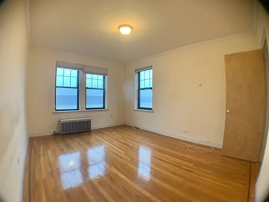 Rented by Bond New York | media 19
