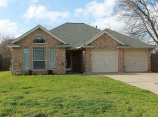 1716 Blackfoot Dr, Cleburne, TX 76033