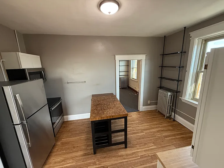 3325 Harrison Ave #2 — Photo 4