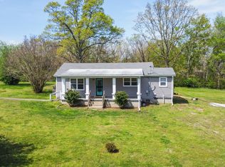 1735 Old Columbia Rd, Dickson, TN 37055