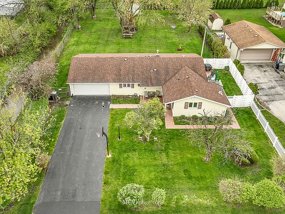 3rd image of 8721 W 164th St