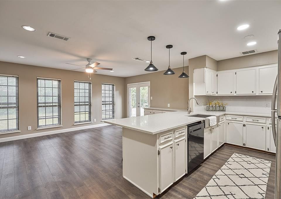 1st image of 6918 Drowsy Pine Dr