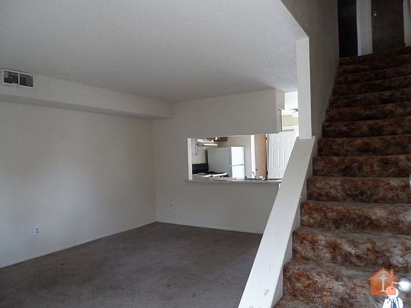 3rd image of 2810 Parque De Oeste Dr APT 1