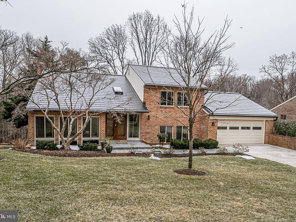 1st image of 3807 Fort Hill Dr