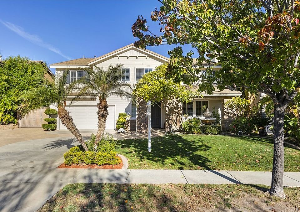 1st image of 325 Villafranca St