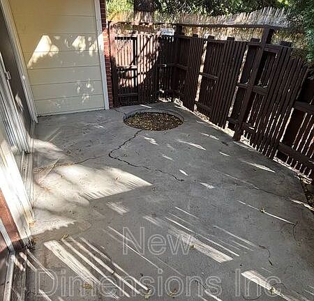 2nd image of 73 Vine St