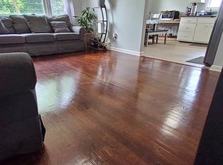 6 Kennedy Ct FLOOR 2, Lyndhurst, NJ 07071