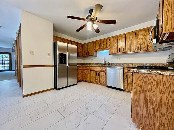 5th image of 17350 Brook Crossing Ct