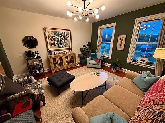 2nd image of 27 2nd St #2