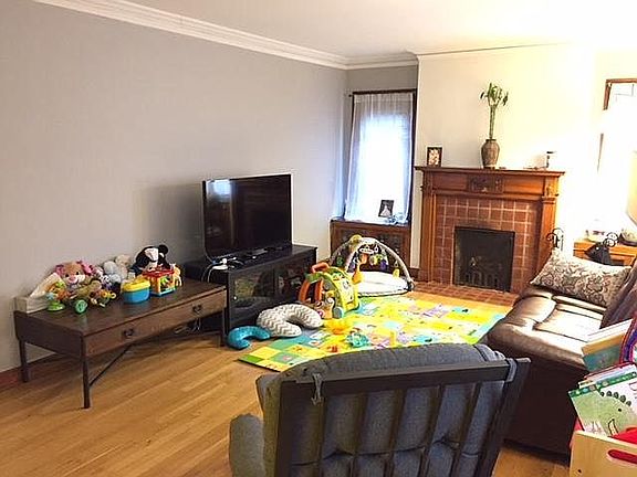 Living Room - freshly painted