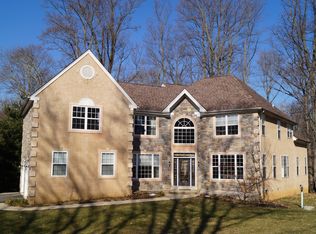 73 Forge Rd, Glen Mills, PA 19342