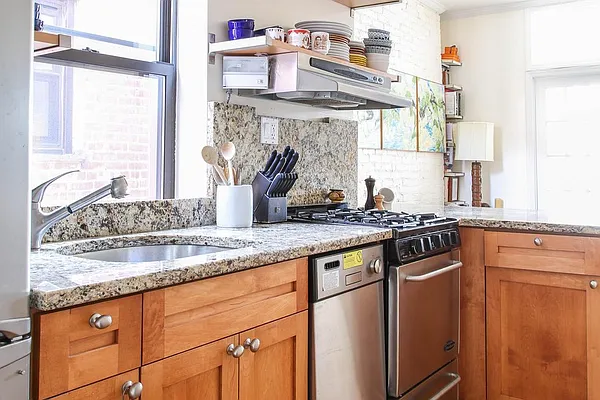 Rented by Capital Realty Investors, Inc | media 10