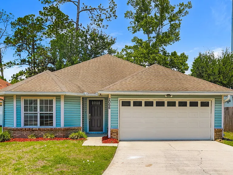 2066 Tanager Dr — Photo 1