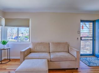 305 Adams St NE, Albuquerque, NM 87108