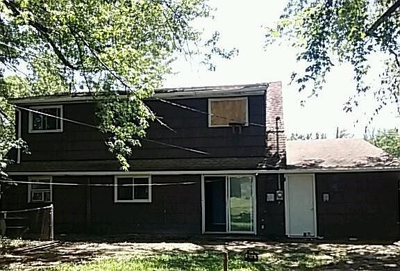 2nd image of 3666 Roswell Dr