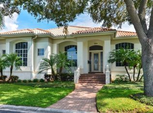 5066 Sandpiper Ln S, Saint Petersburg, FL 33711