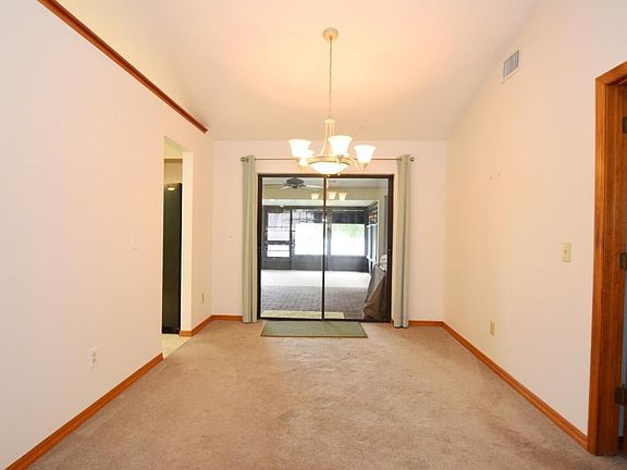 Formal Dining