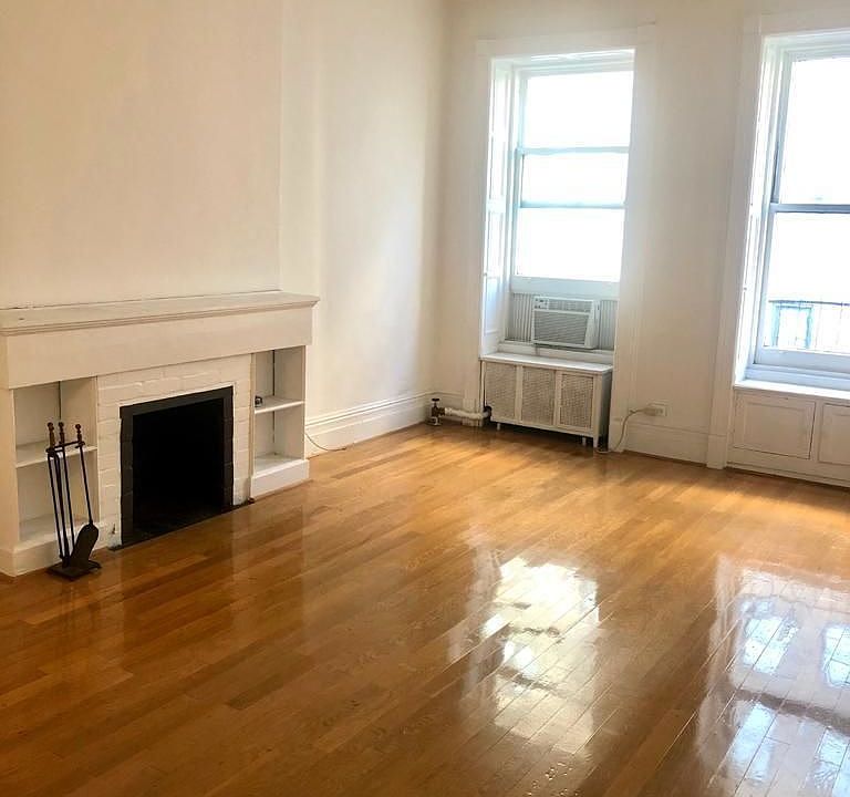 1st image of 38 E 64th St APT 10