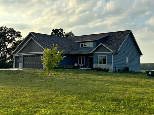 W2096 County Road Z, Fall River, WI 53932