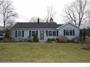 24 Glen Dr, Wappingers Falls, NY 12590