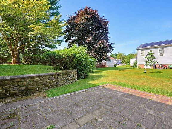 5th image of 18 Fletcher St