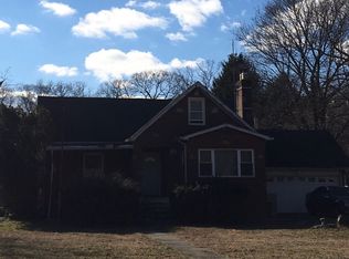 554 Mill Rd, Coram, NY 11727