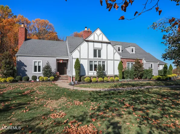 13 Sunrise Circle, Holmdel, NJ 07733