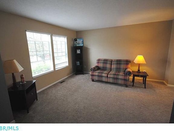 4th image of 5888 Thorngate Dr
