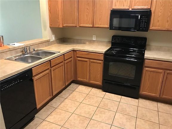 4th image of 2220 Glacier Park Ln