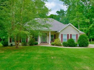 233 Ridgewood Rd, Cookeville, TN 38501