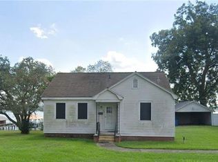 906 E Main St, New Roads, LA 70760
