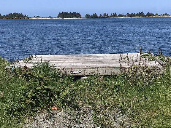 3rd image of 91665 Cape Arago Hwy