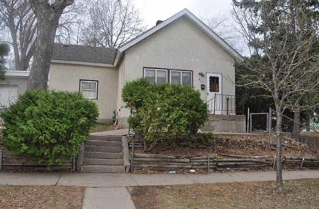 1st image of 819 Buffalo St
