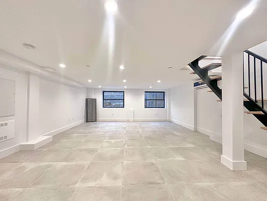 Rented by Doorway NYC, LLC | media 6