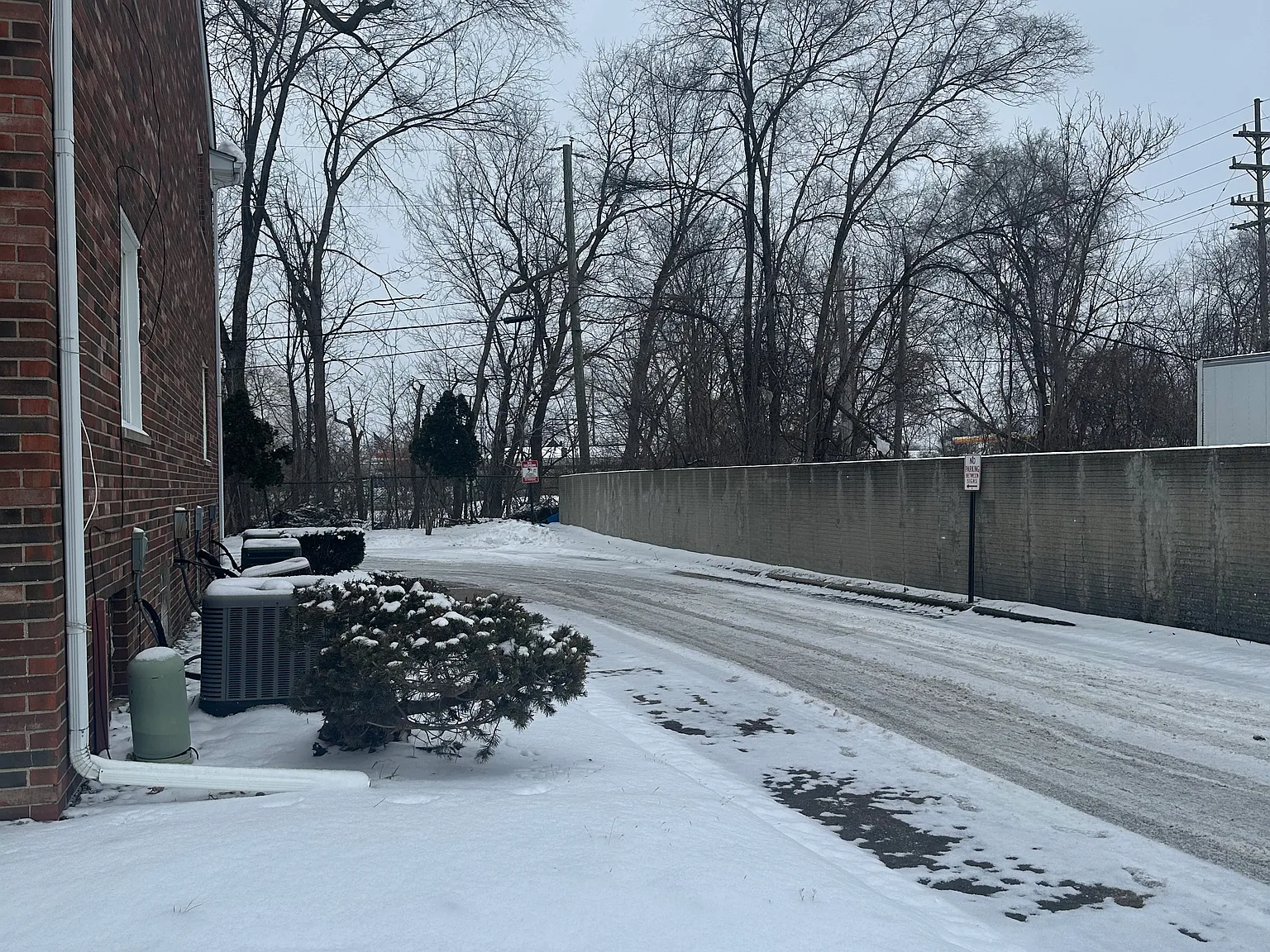 2 bed, 958 sqft, $1,400 — Photo 2